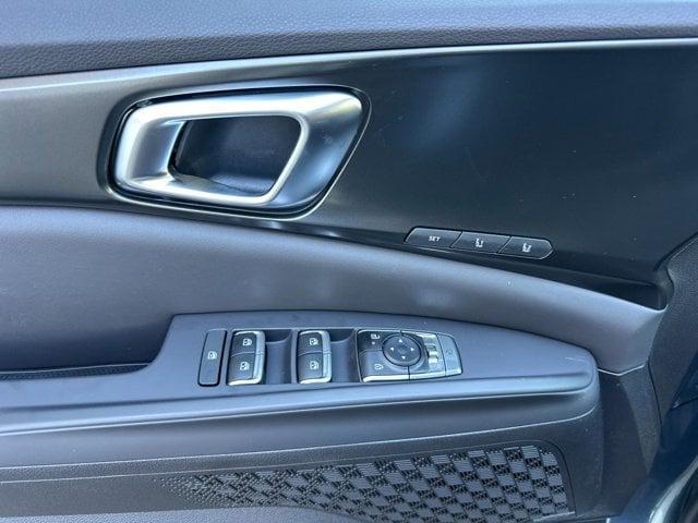 new 2025 Kia Carnival car, priced at $55,750
