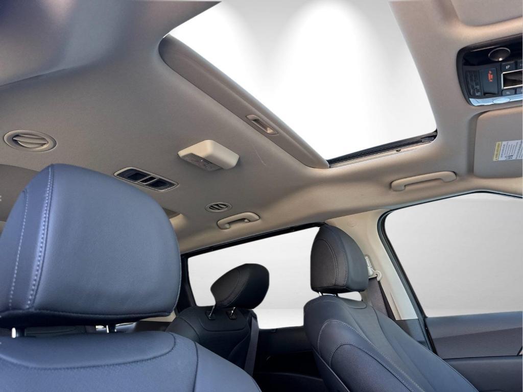 new 2025 Kia Carnival car, priced at $53,095