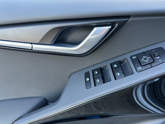 new 2025 Kia Niro car, priced at $29,792