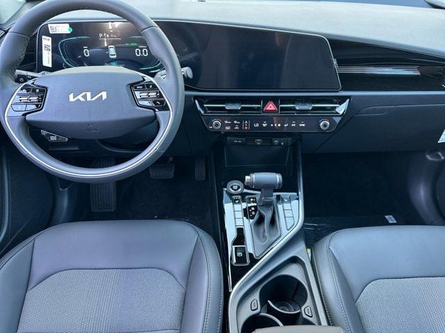 new 2025 Kia Niro car, priced at $29,792