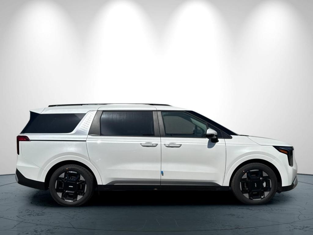 new 2025 Kia Carnival car, priced at $43,195
