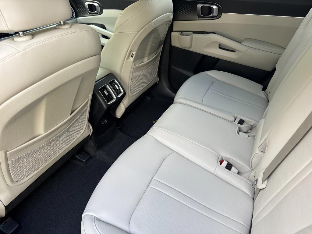 new 2026 Kia Sorento Hybrid car, priced at $40,780