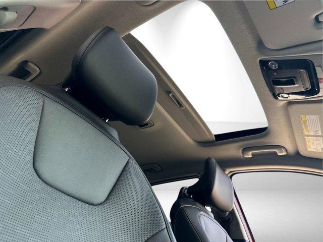 new 2025 Kia Niro car, priced at $35,010