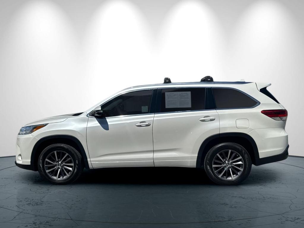 used 2018 Toyota Highlander car, priced at $21,995