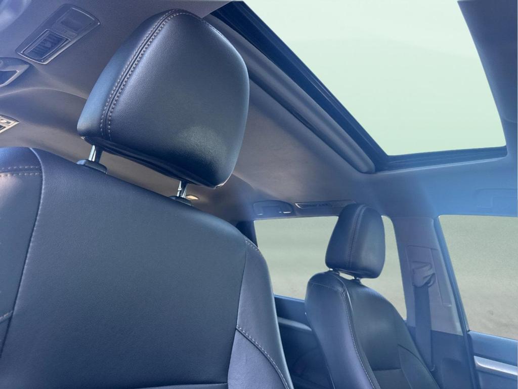 used 2018 Toyota Highlander car, priced at $21,995