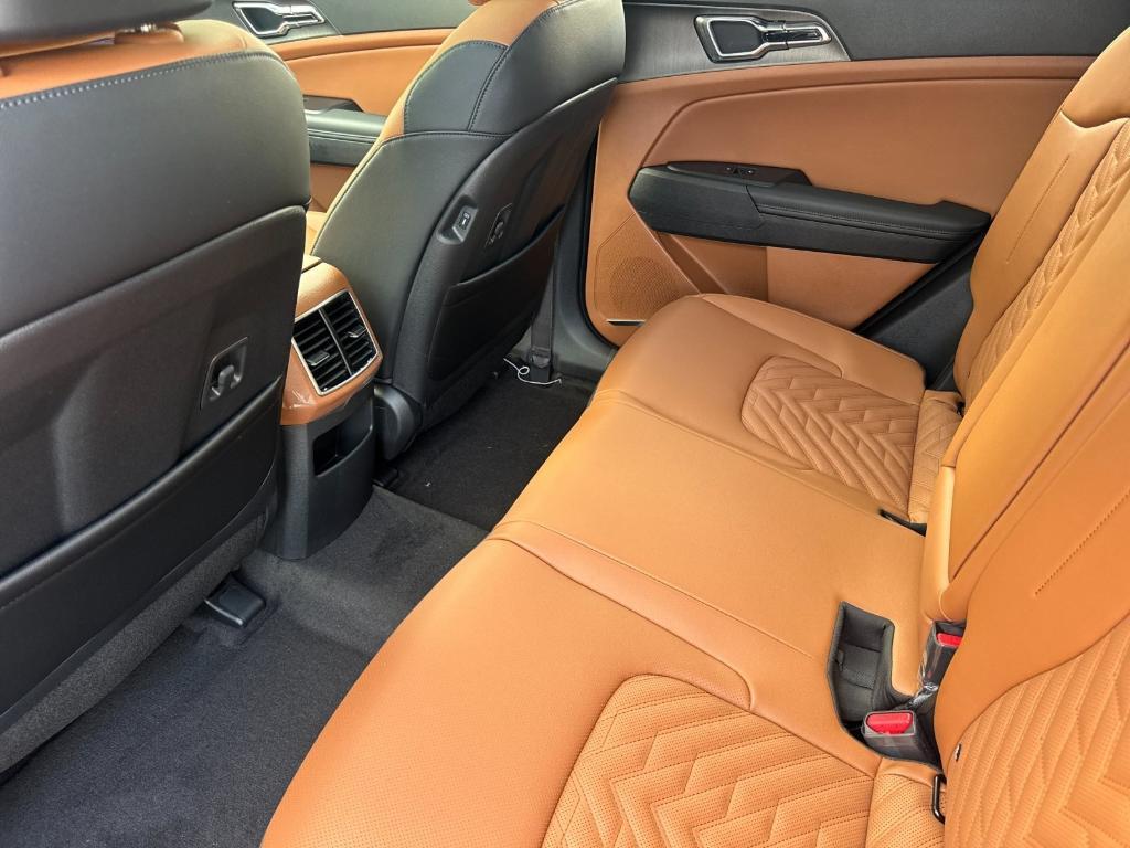 new 2026 Kia Sportage Plug-In Hybrid car, priced at $49,520