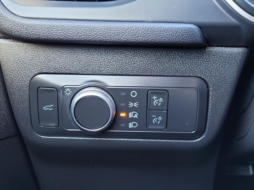 used 2022 Ford Escape car, priced at $20,588