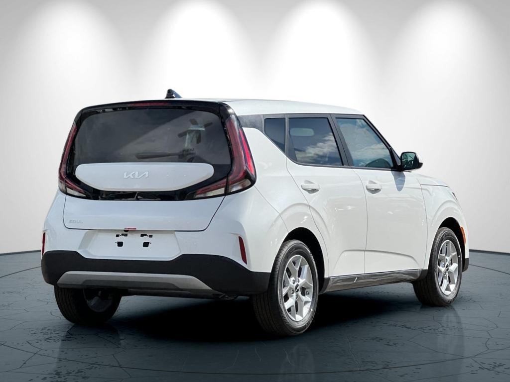 new 2025 Kia Soul car, priced at $22,905