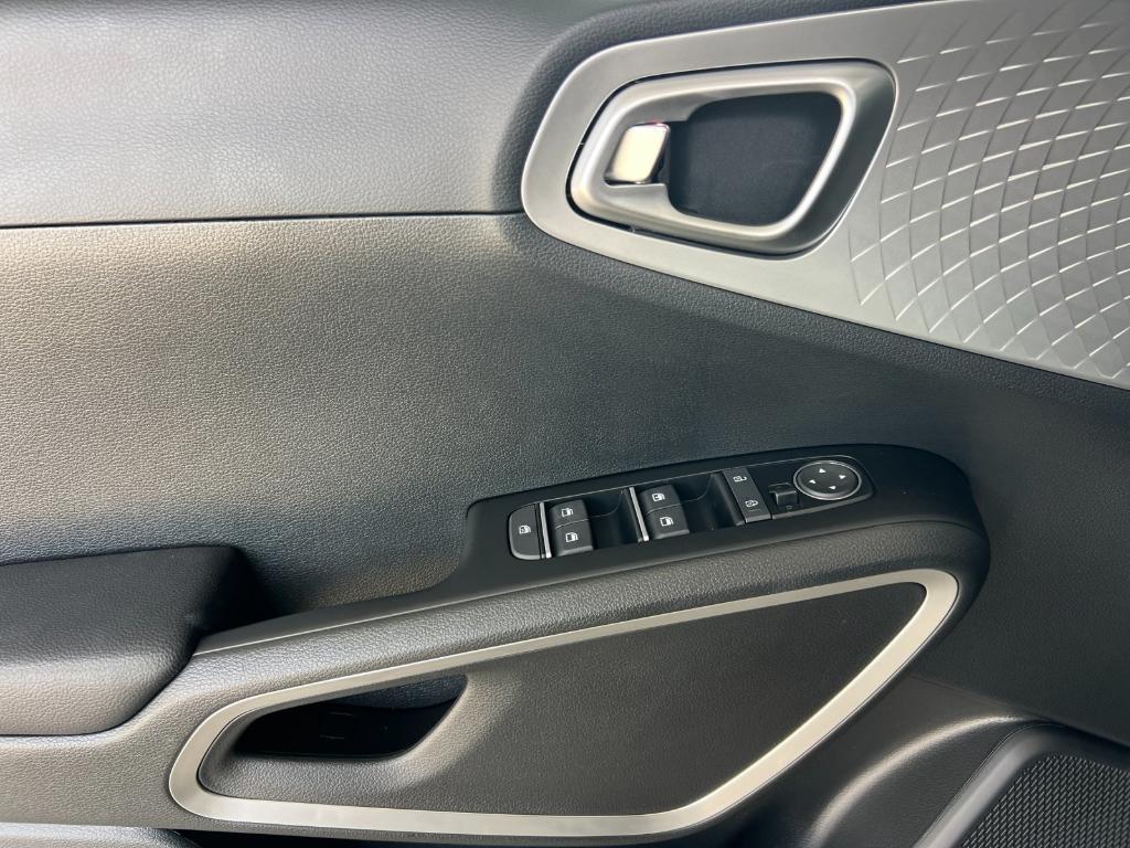 new 2025 Kia Soul car, priced at $22,905