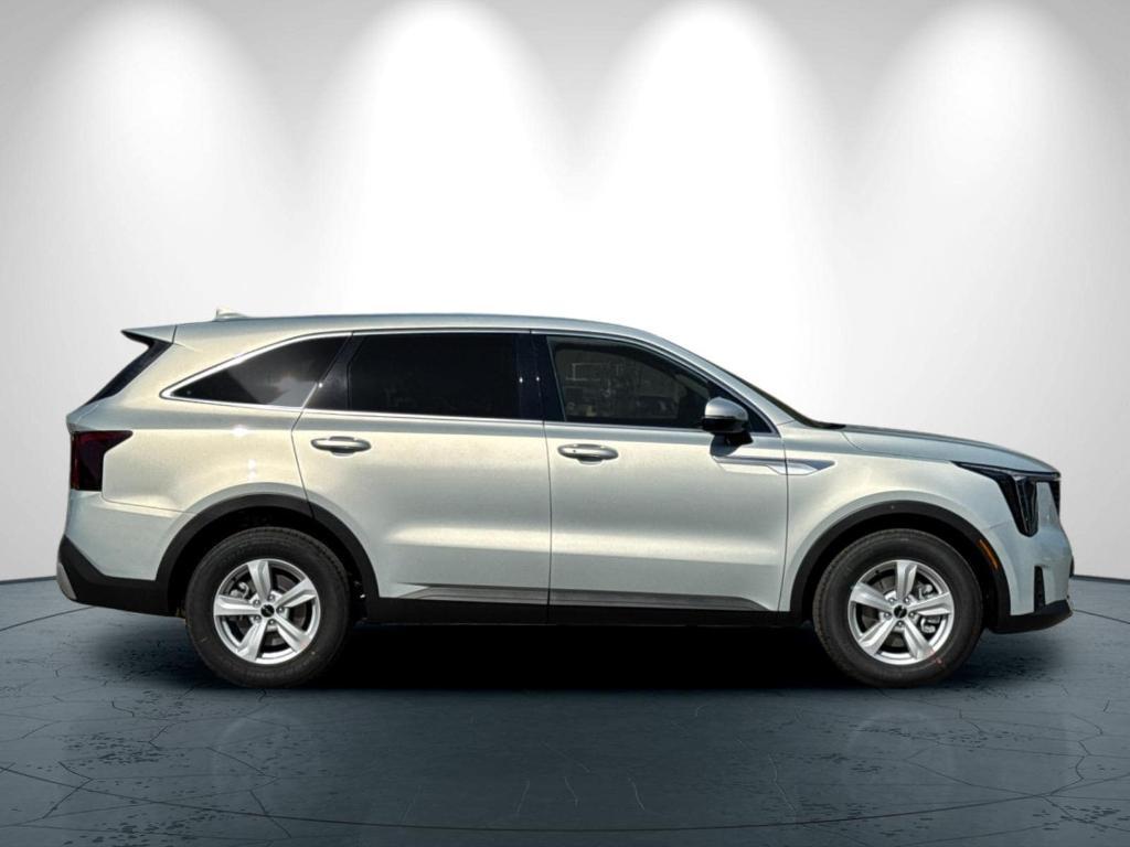 new 2026 Kia Sorento car, priced at $33,870