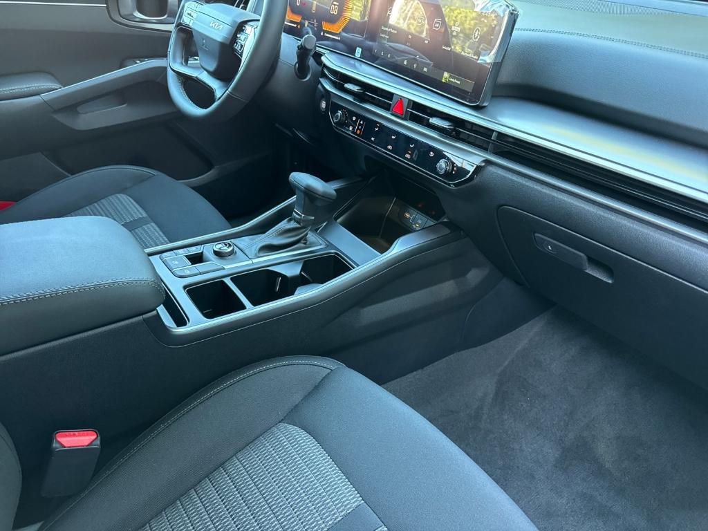 new 2026 Kia Sorento car, priced at $33,870