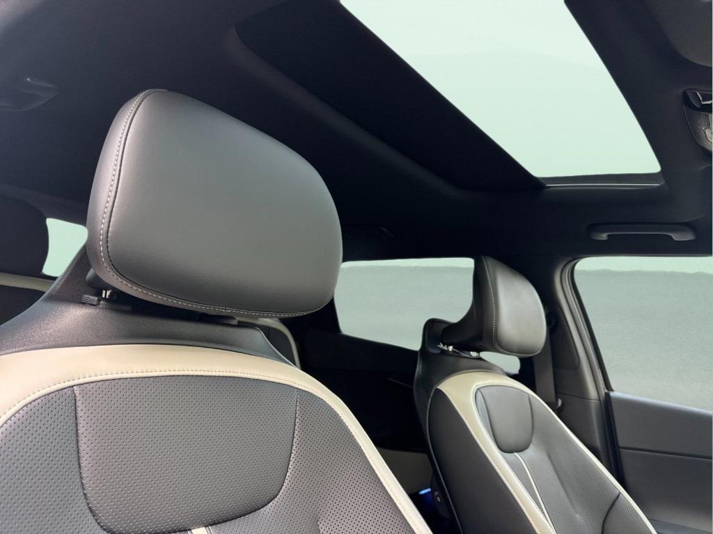 new 2025 Kia EV6 car, priced at $61,075