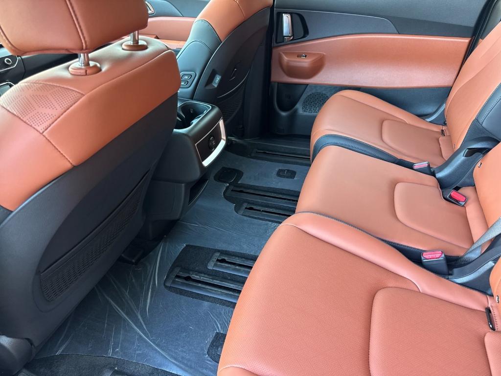 new 2026 Kia Carnival Hybrid car, priced at $44,890