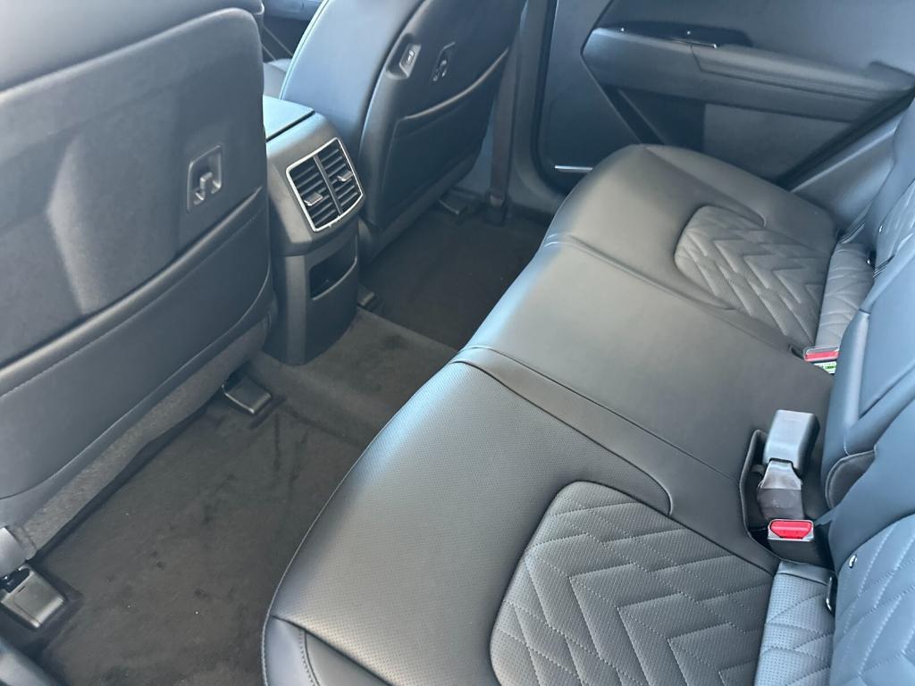 new 2025 Kia Sportage Plug-In Hybrid car, priced at $42,115