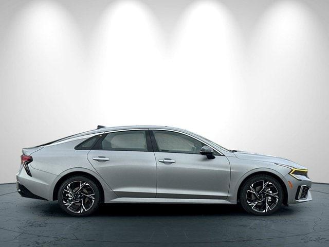 new 2025 Kia K5 car, priced at $32,310
