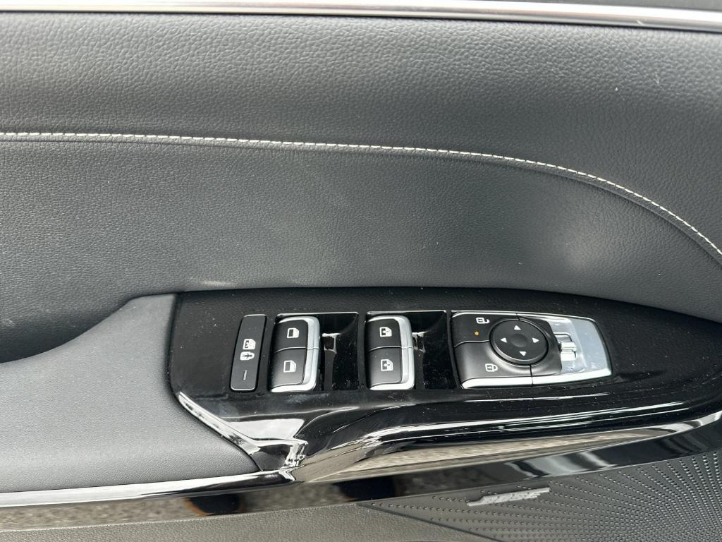 new 2025 Kia K5 car, priced at $32,310