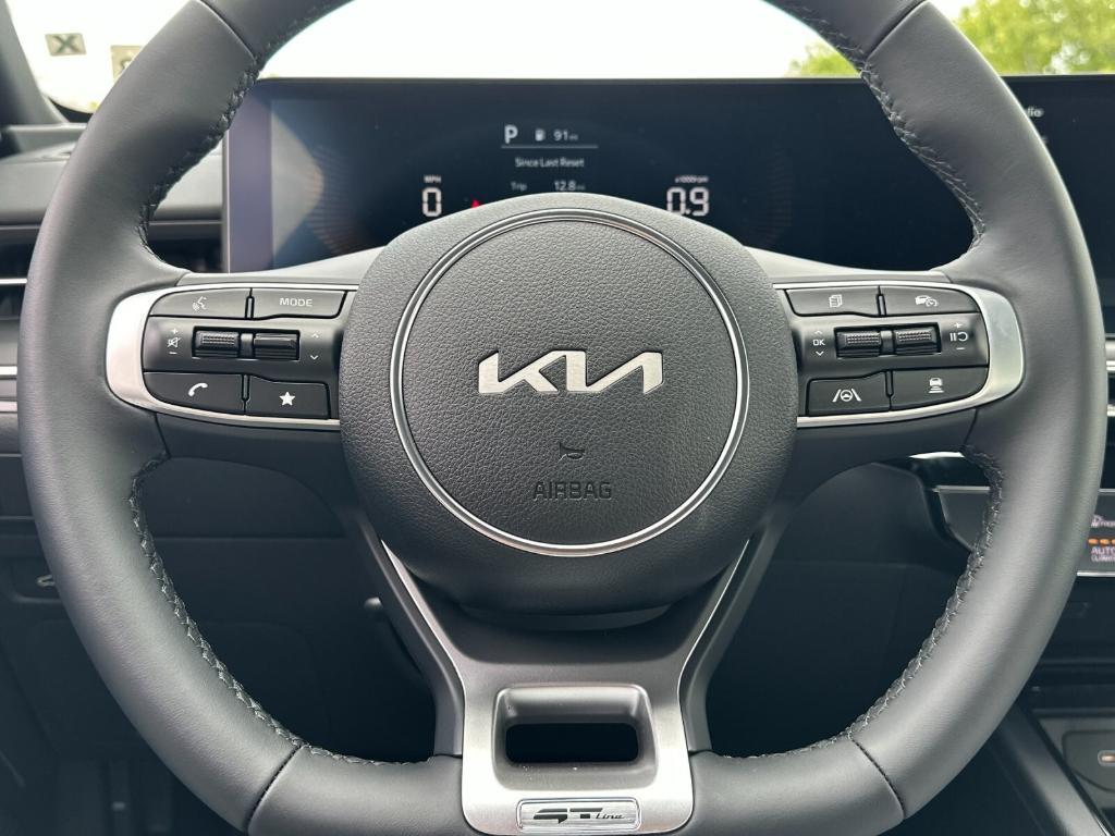 new 2025 Kia K5 car, priced at $32,310