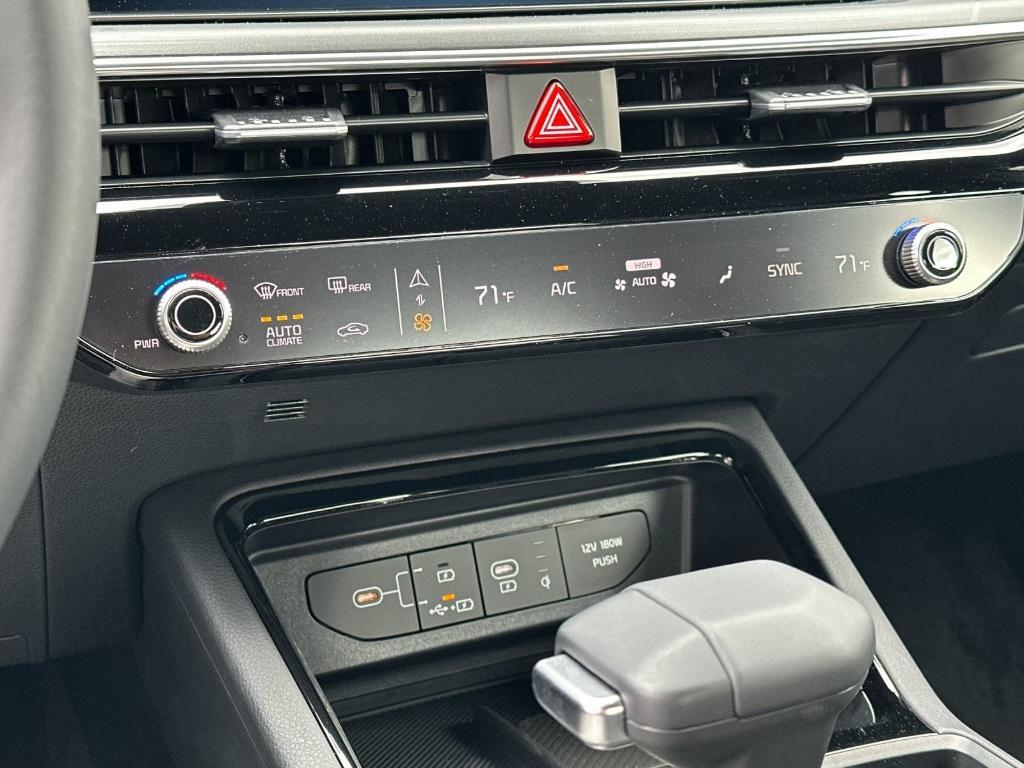 new 2025 Kia K5 car, priced at $32,310