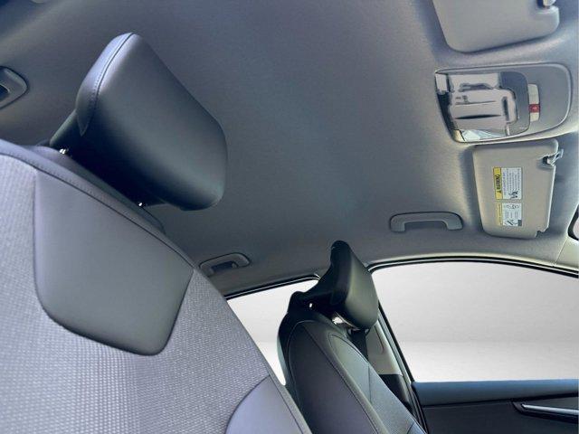 new 2025 Kia Niro car, priced at $30,168