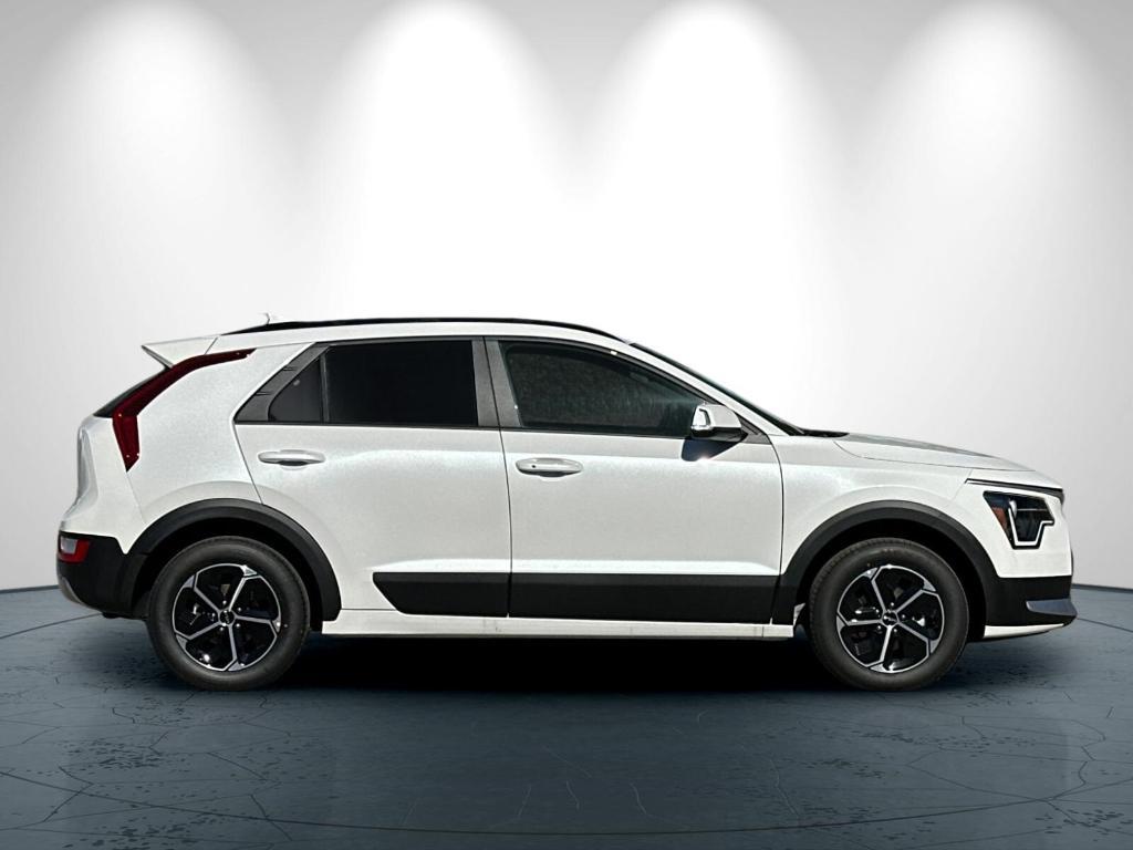 new 2025 Kia Niro car, priced at $31,755