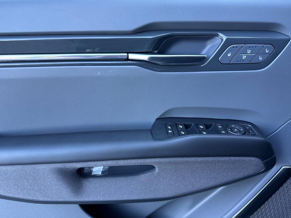 new 2026 Kia EV9 car, priced at $73,355