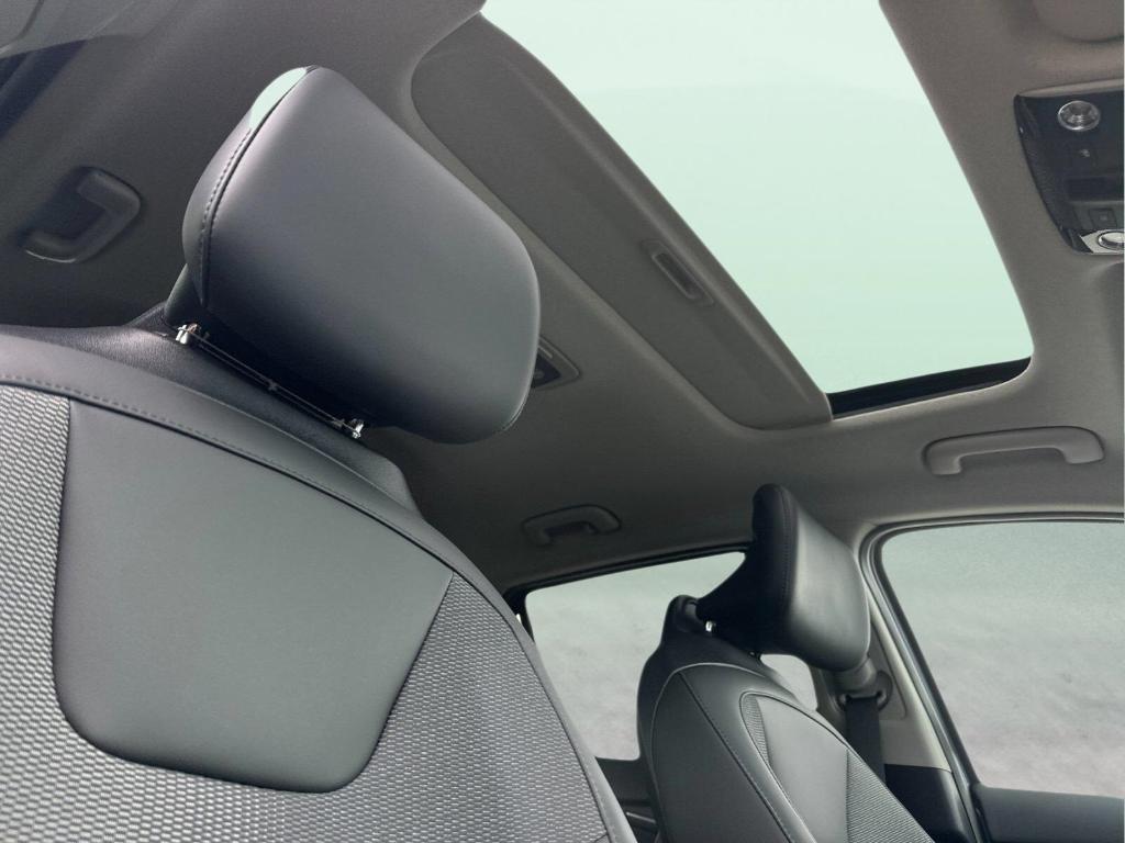 new 2025 Kia Niro car, priced at $34,245