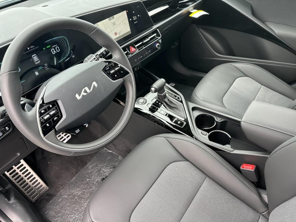 new 2025 Kia Niro car, priced at $34,245
