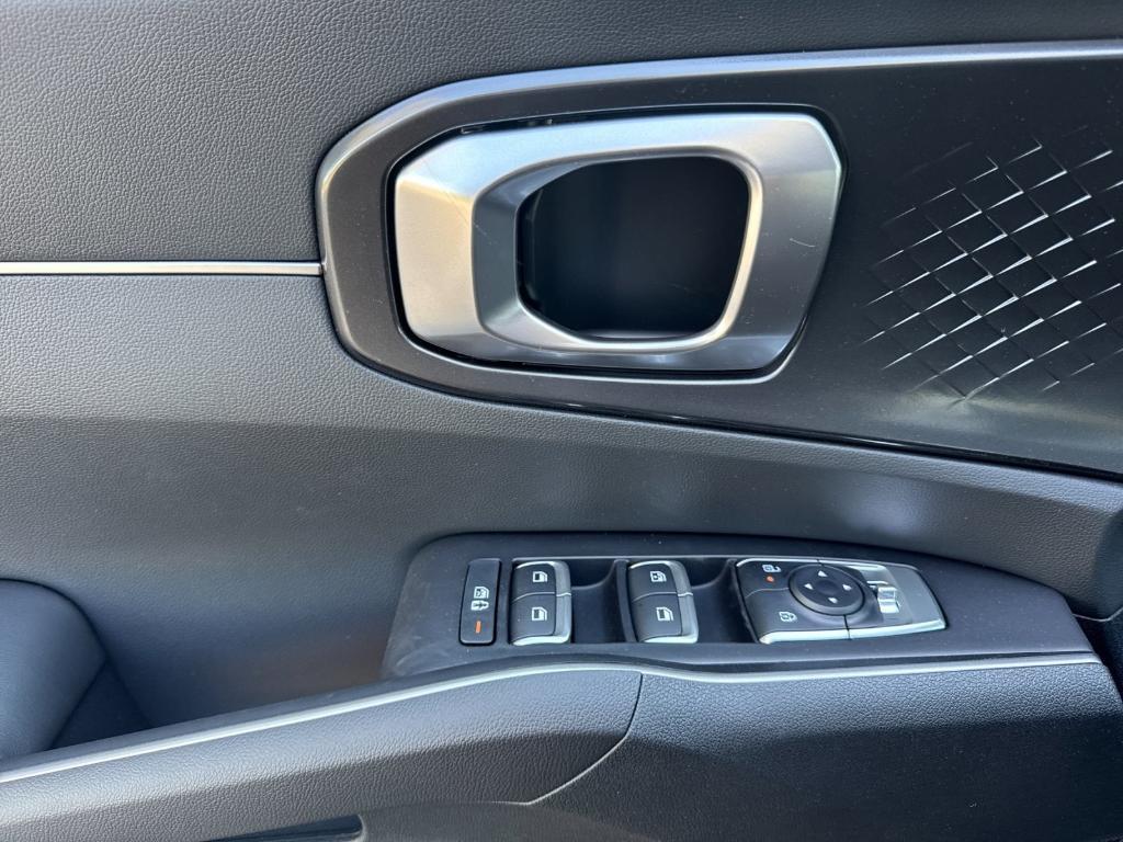 new 2025 Kia Sorento car, priced at $41,030