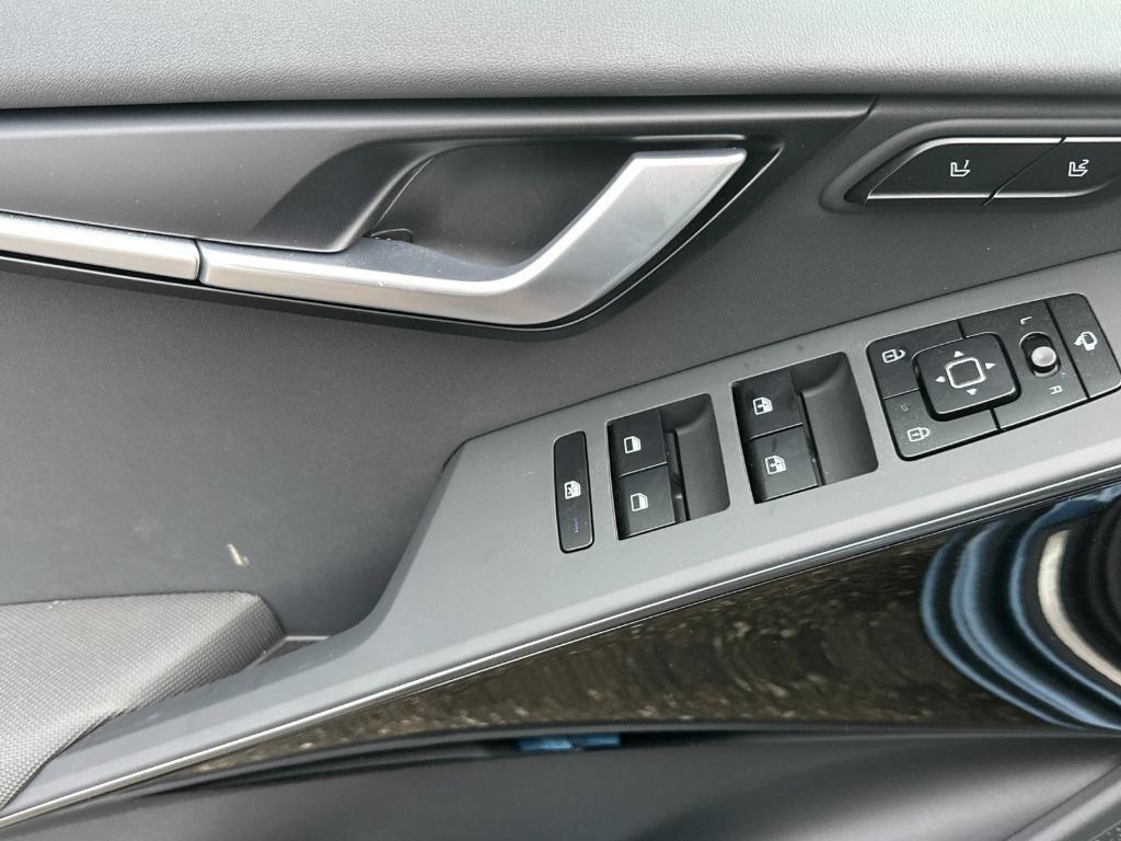 new 2025 Kia Niro EV car, priced at $46,485