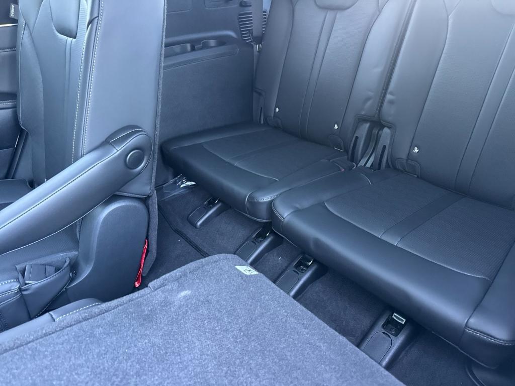 new 2026 Kia Sorento car, priced at $44,265