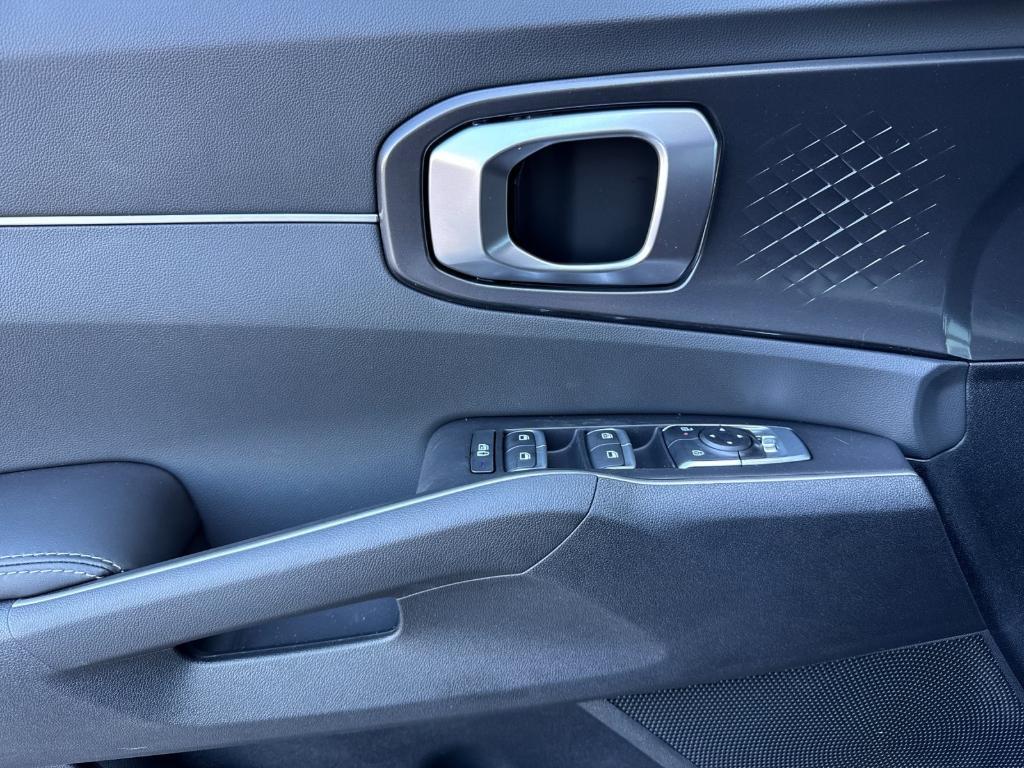 new 2026 Kia Sorento car, priced at $33,870