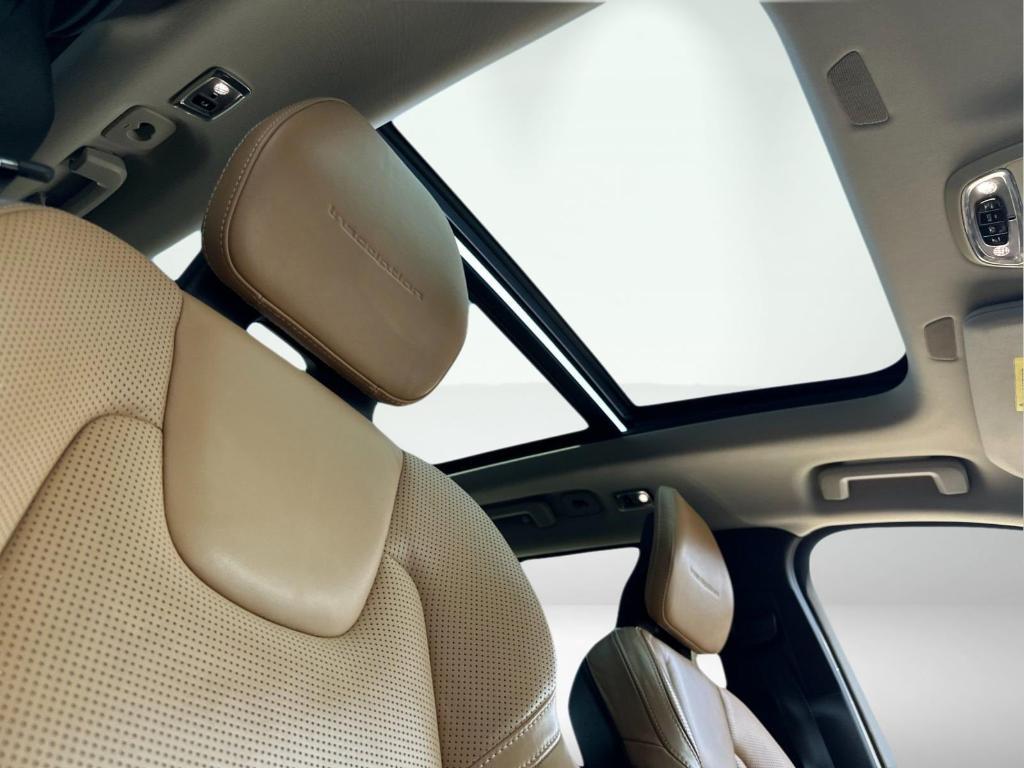 used 2016 Volvo XC90 car, priced at $24,995