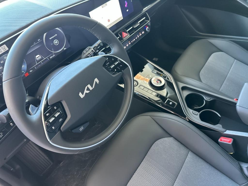 new 2025 Kia Niro EV car, priced at $41,565
