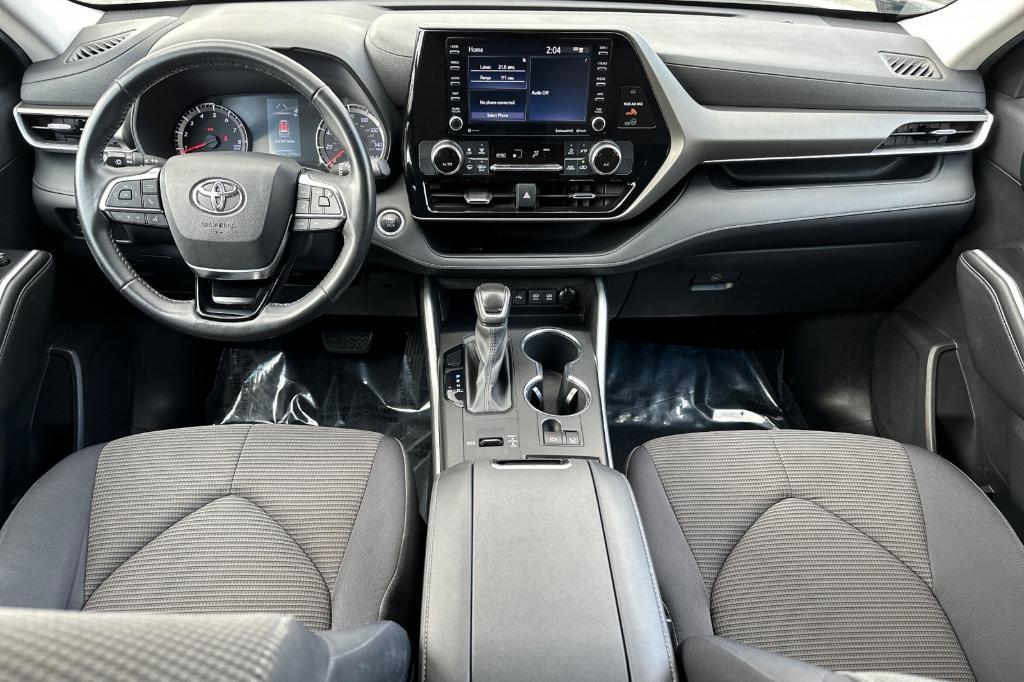 used 2021 Toyota Highlander car, priced at $27,800