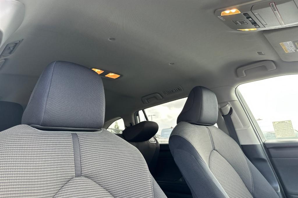 used 2021 Toyota Highlander car, priced at $27,800