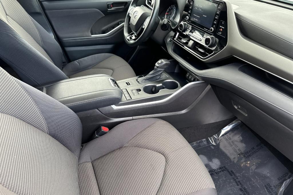 used 2021 Toyota Highlander car, priced at $27,800