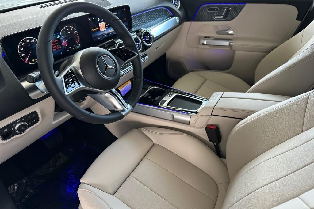 new 2025 Mercedes-Benz GLB 250 car, priced at $47,145