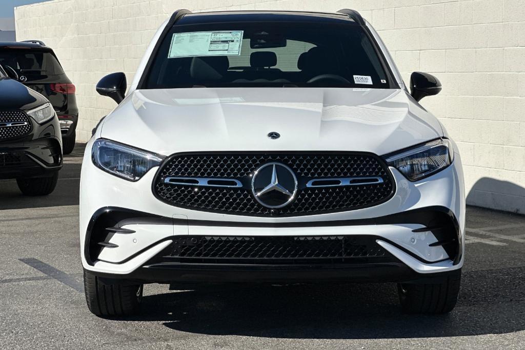 new 2025 Mercedes-Benz GLC 300 car, priced at $56,815