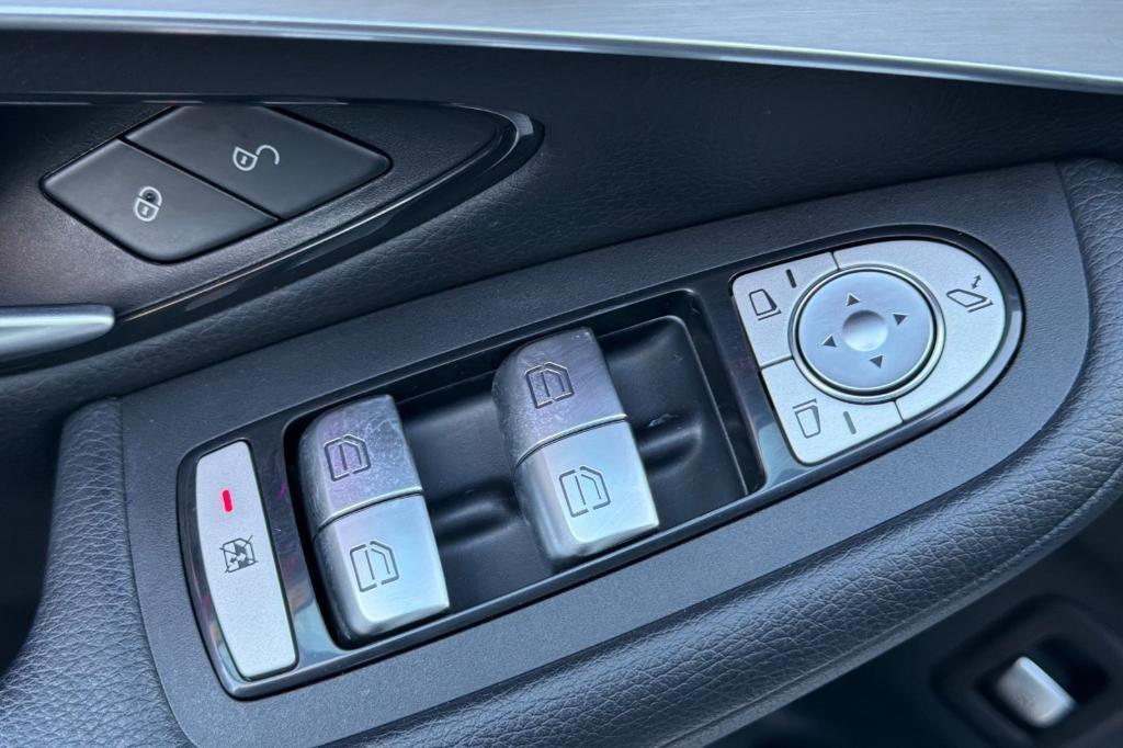 used 2022 Mercedes-Benz GLC 300 car, priced at $30,800