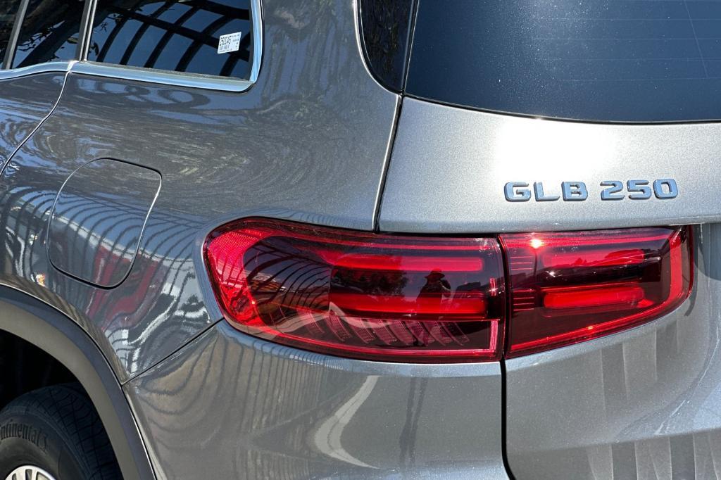 new 2026 Mercedes-Benz GLB 250 car, priced at $50,740