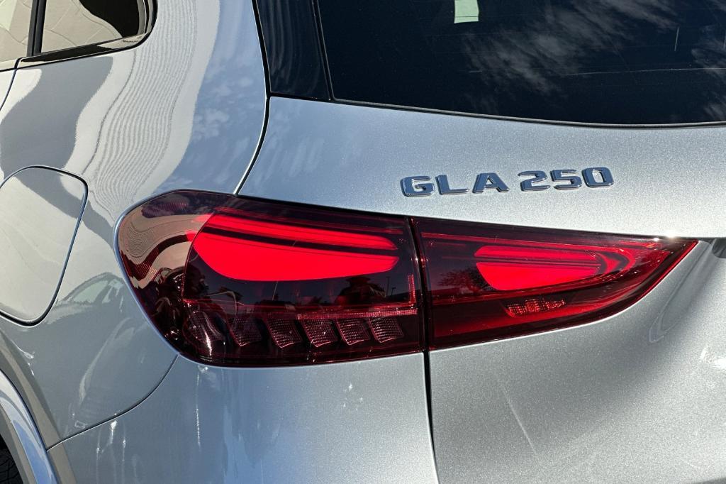 new 2026 Mercedes-Benz GLA 250 car, priced at $49,295