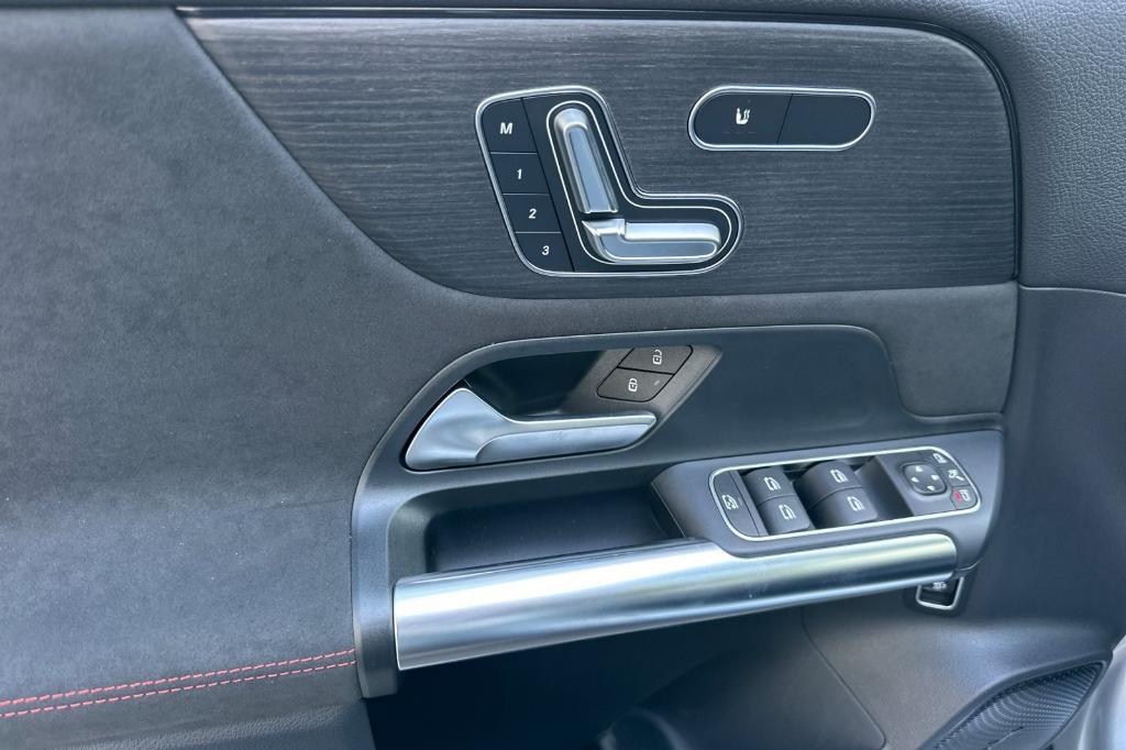 new 2026 Mercedes-Benz GLA 250 car, priced at $49,295