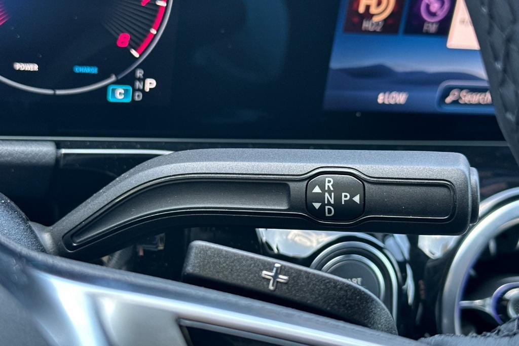 new 2025 Mercedes-Benz GLA 250 car, priced at $44,670