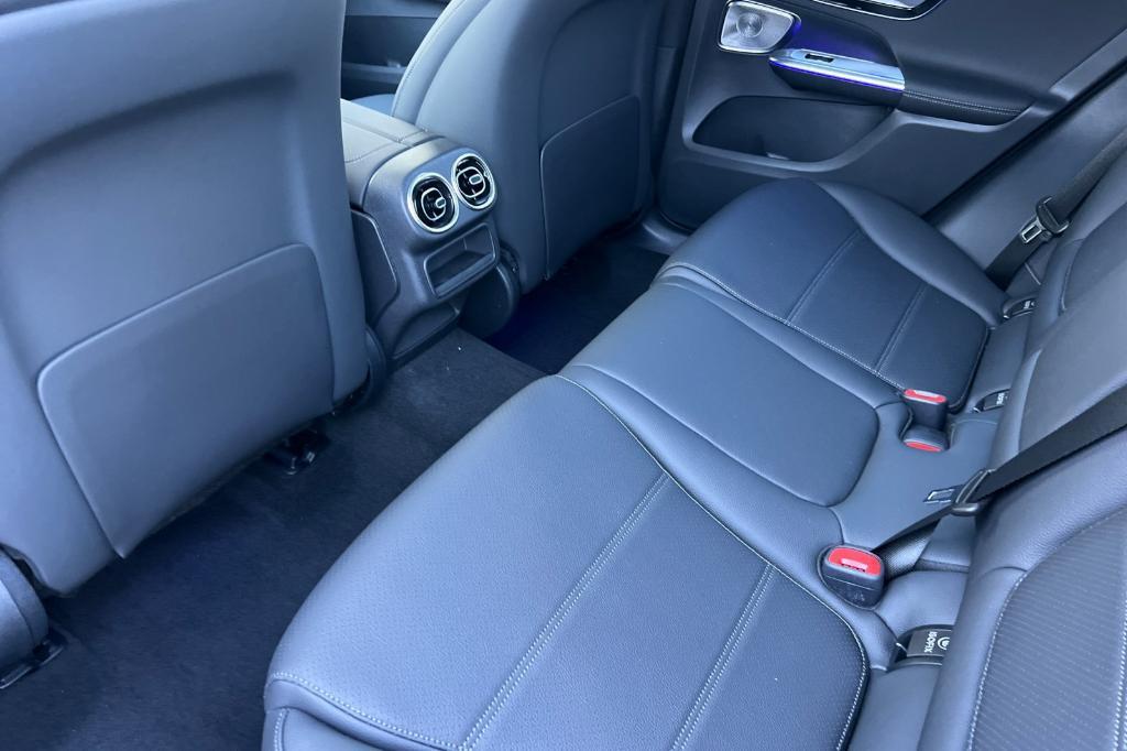 new 2026 Mercedes-Benz GLC 300 car, priced at $55,135