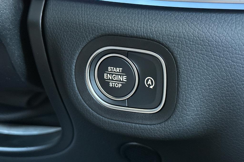 new 2025 Mercedes-Benz GLE 350 car, priced at $72,095