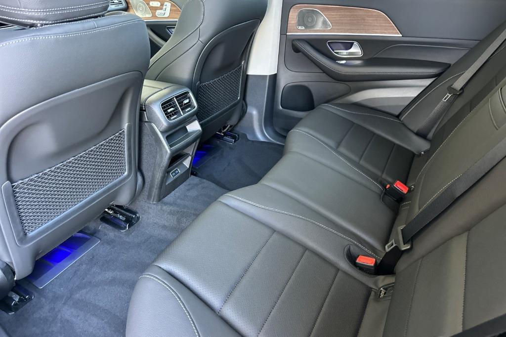new 2025 Mercedes-Benz GLE 350 car, priced at $72,095