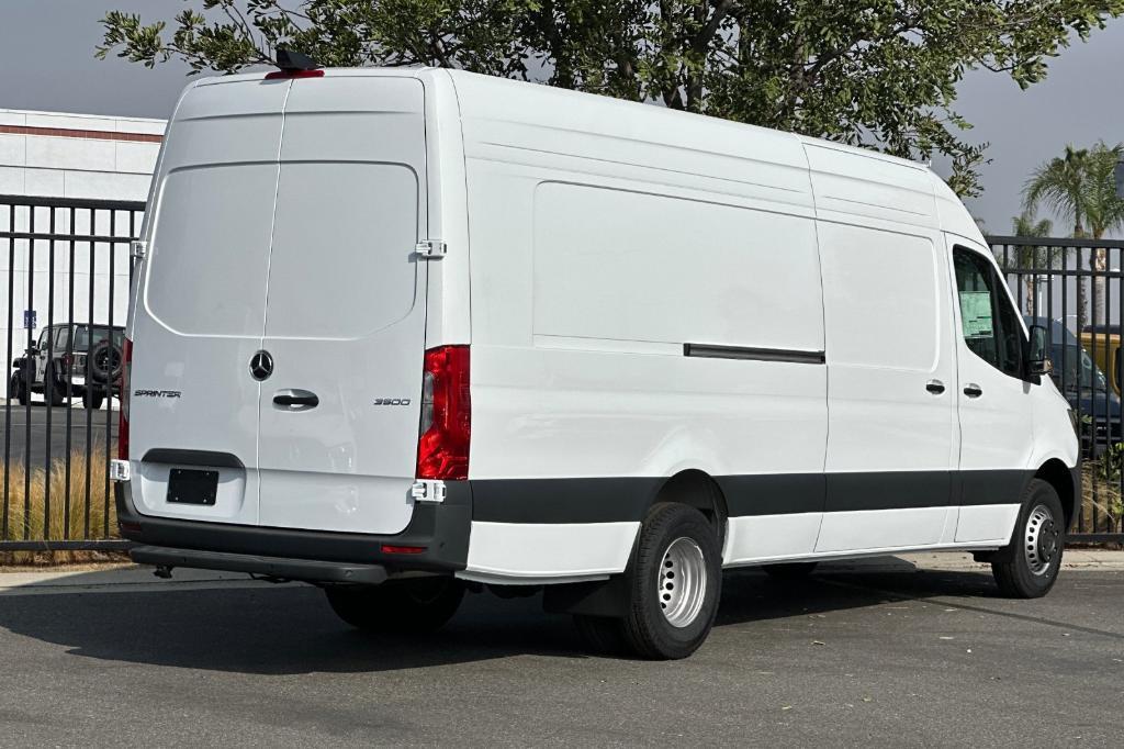 new 2025 Mercedes-Benz Sprinter 3500 car, priced at $76,165