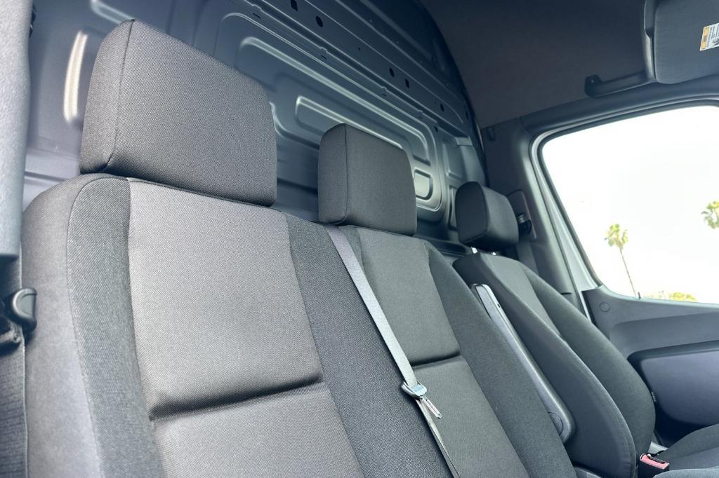 new 2025 Mercedes-Benz Sprinter 3500 car, priced at $76,165