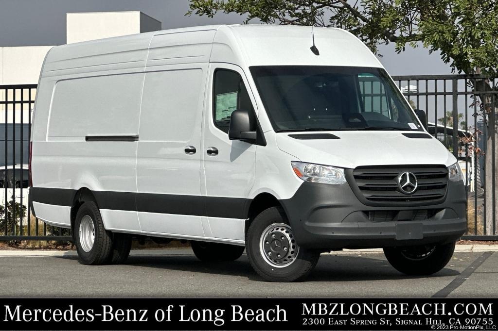 new 2025 Mercedes-Benz Sprinter 3500 car, priced at $76,165