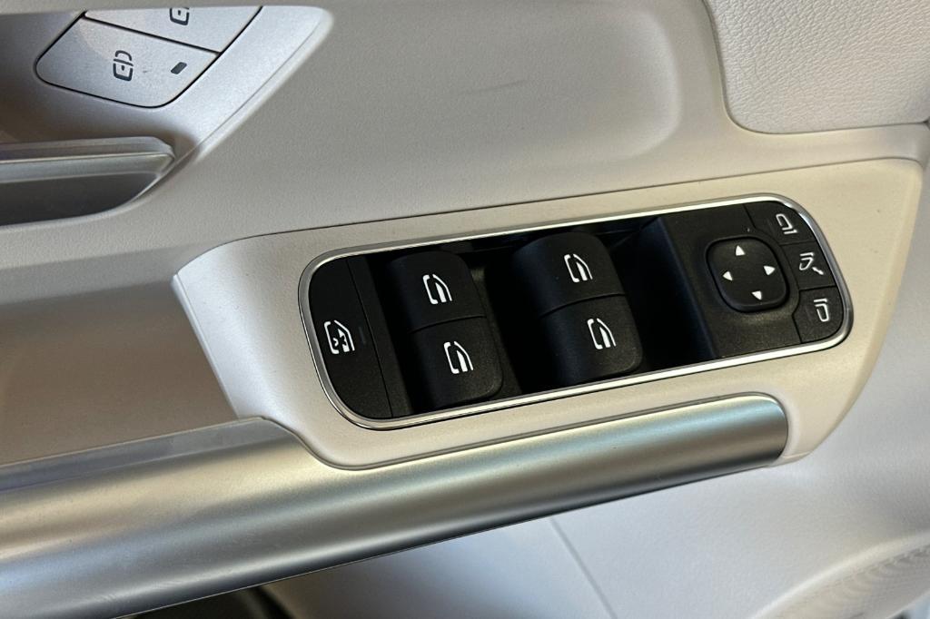 used 2025 Mercedes-Benz GLA 250 car, priced at $36,900